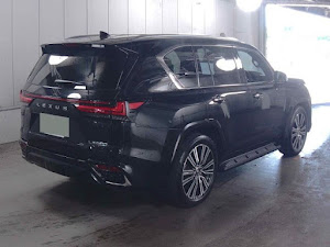 LEXUS LX600 LX600 Off-road 4WD - Image 8