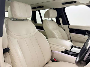 Range Rover Autobiography 3.0L D300 Standard - Image 3