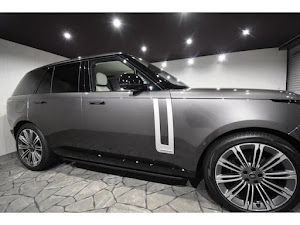 Range Rover Autobiography D300 Standard Wheel Bass - Image 2