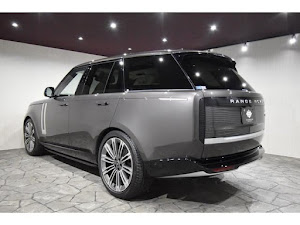 Range Rover Autobiography D300 Standard Wheel Bass - Image 4
