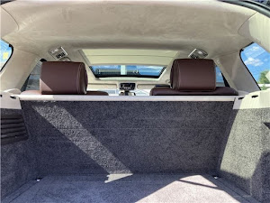 Range Rover Autobiography Long Wheelbase 4WD - Image 3