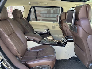 Range Rover Autobiography Long Wheelbase 4WD - Image 7